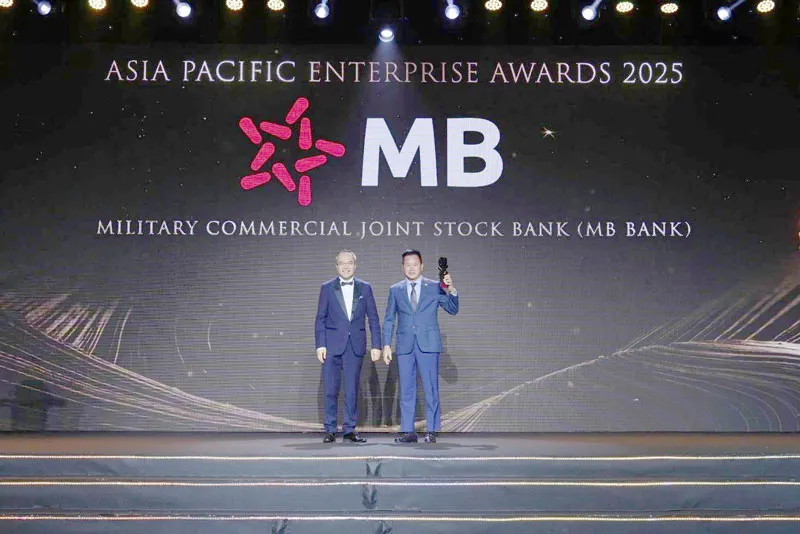 Đây là lần thứ sáu liên tiếp MB nhận giải thưởng danh giá này MB12.jpg