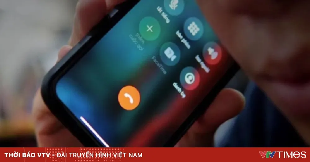 Tại sao thủ đoạn nháy máy 1 giây lại có thể thu thập dữ liệu người dùng?