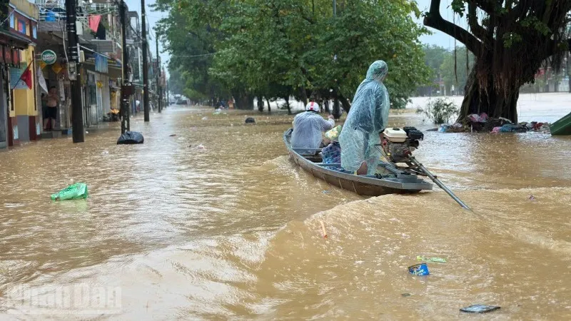 Bộ Y tế yêu cầu kiểm soát an toàn thực phẩm cho người dân vùng lũ