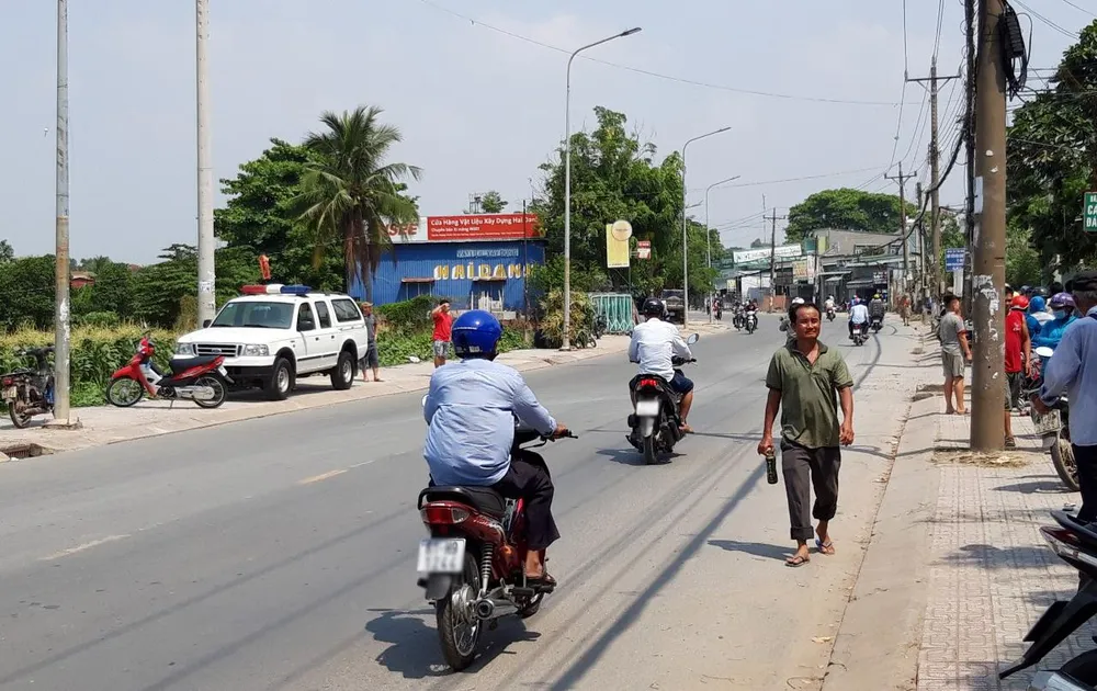 3 người trong cùng 1 gia đình chết trên vũng máu ảnh 1