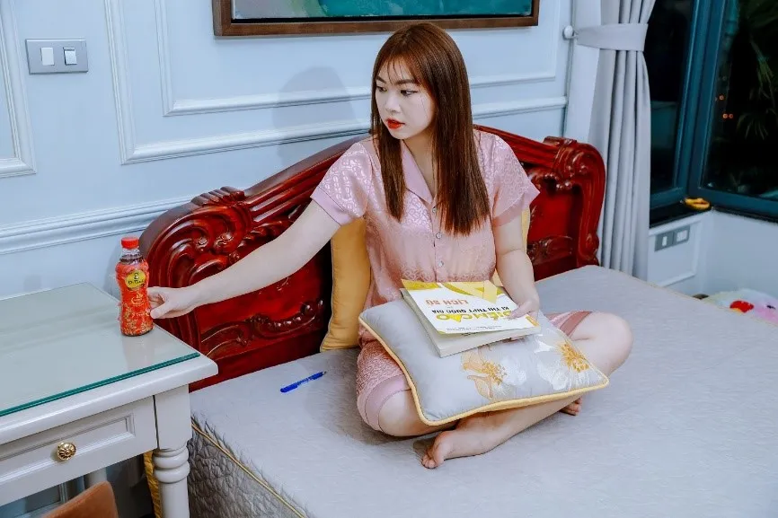 Ngoài công việc bận rộn, thiếu ngủ cũng là tác nhân gây nóng trong người ngày tết Ngoài công việc bận rộn, thiếu ngủ cũng là tác nhân gây nóng trong người ngày tết