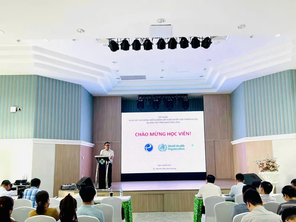 Quang cảnh buổi tập huấn