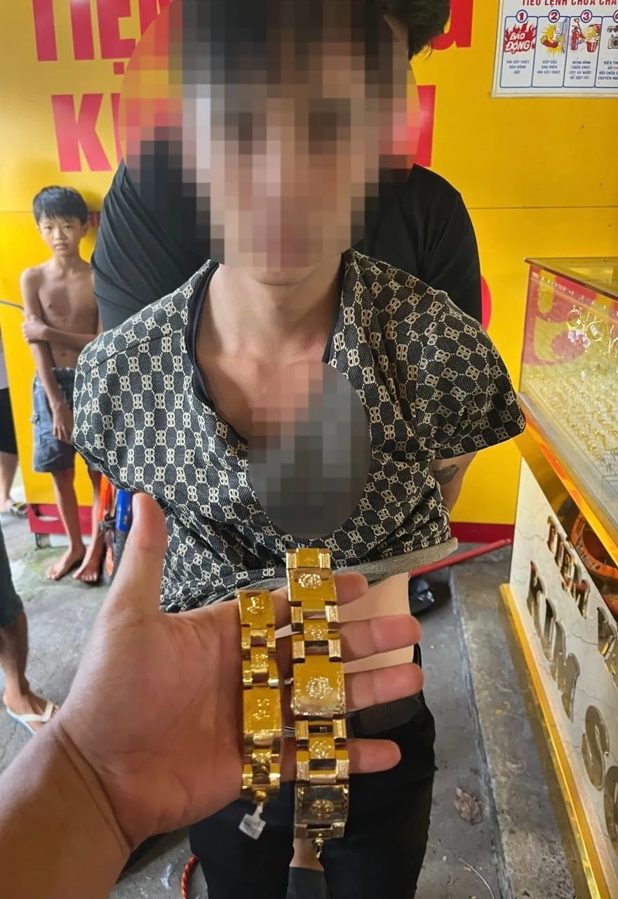 Đối tượng M. cùng tang vật