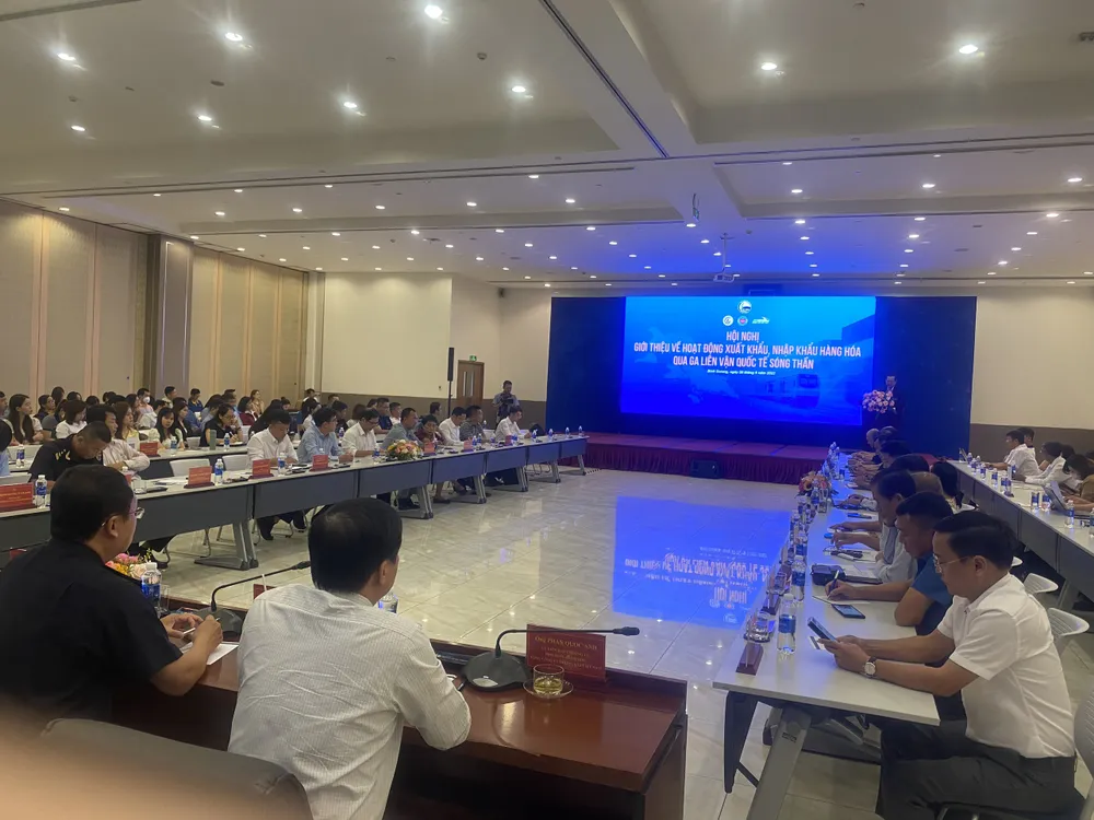 Quang cảnh hội nghị Quang cảnh hội nghị