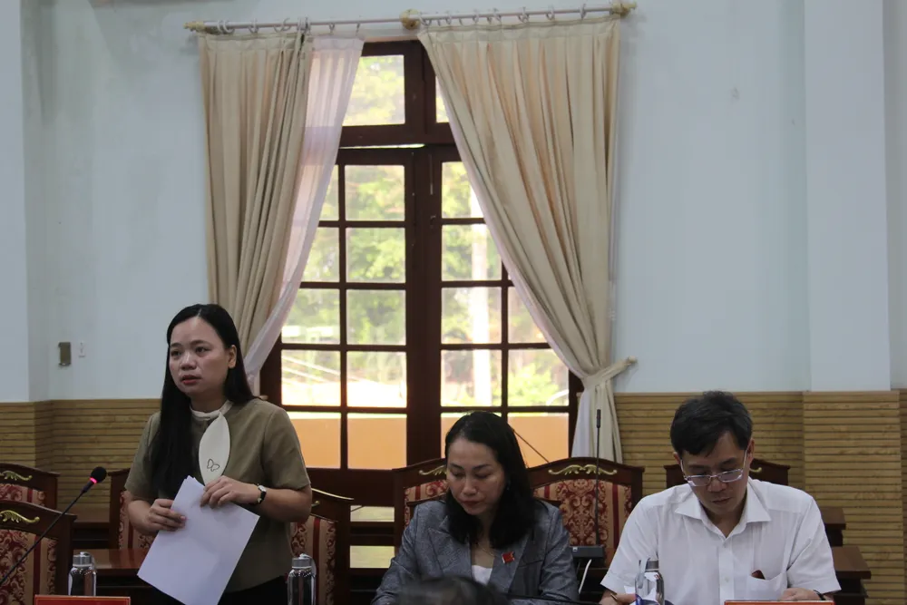 Đại diện đoàn công tác phát biểu tại buổi làm việc IMG_0426.JPG