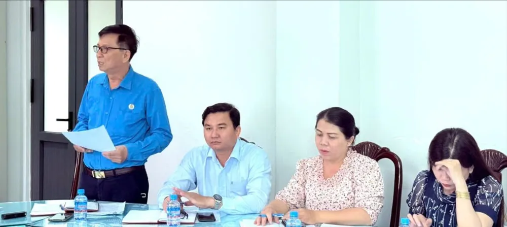 Đại diện các đơn vị phát biểu ý kiến tại buổi làm việc z6880007565002_f529ae7fbe5f2f67c7f4498365e22636.jpg