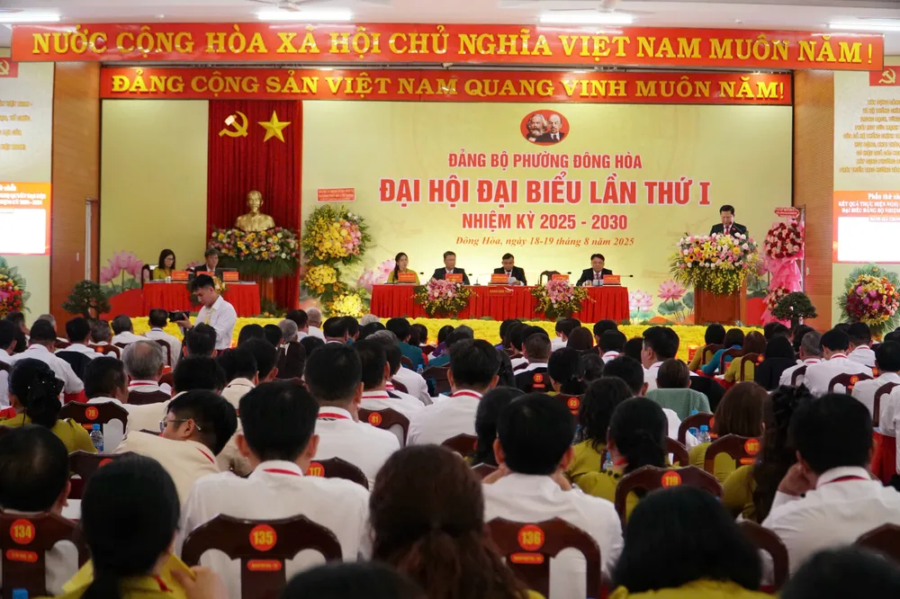 Toàn cảnh đại hội. Ảnh: XUÂN TRUNG z6922961523529_08e5ca3bdc1347d97ef50463db10d213.jpg