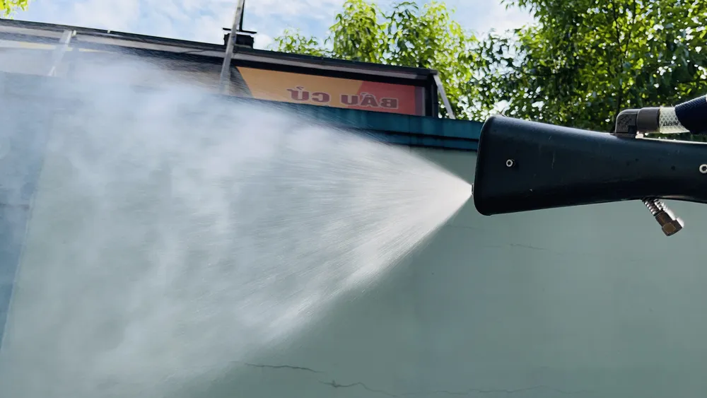 Quân đội phun thuốc khử khuẩn quy mô lớn tại quận Bình Tân ảnh 21 Quân đội phun thuốc khử khuẩn quy mô lớn tại quận Bình Tân ảnh 21
