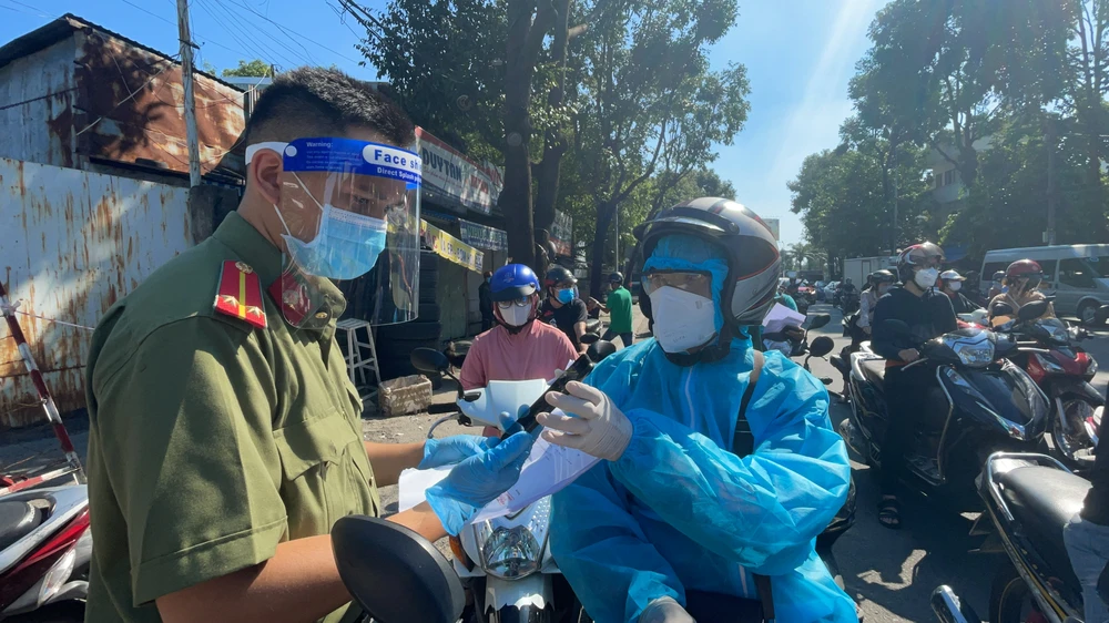Công an TPHCM động viên cán bộ chiến sĩ nhân ngày truyền thống Công an nhân dân ảnh 2 Công an TPHCM động viên cán bộ chiến sĩ nhân ngày truyền thống Công an nhân dân ảnh 2