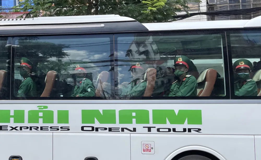 Bộ Tư lệnh TPHCM thành lập 310 tổ công tác xuất quân hỗ trợ cung cấp lương thực cho người dân ảnh 1