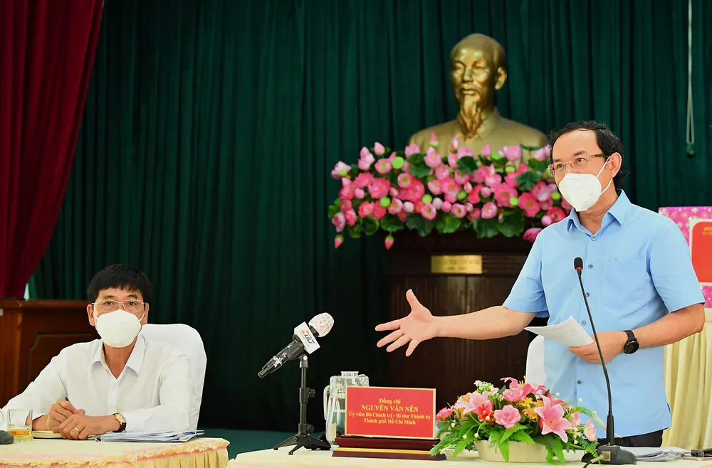 Bí thư Thành ủy TPHCM Nguyễn Văn Nên: Vừa đảm bảo chống dịch, vừa đảm bảo “sức khỏe” nền kinh tế ảnh 2