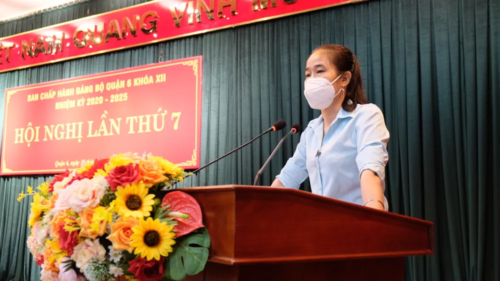 Trưởng Ban Nội chính Thành ủy TPHCM làm việc với quận 6 khi trở lại trạng thái ''bình thường mới'' ảnh 3