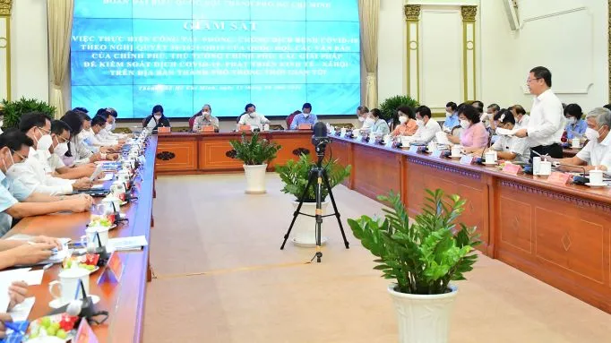 Chủ tịch UBND TPHCM Phan Văn Mãi: TPHCM tập trung xây dựng hệ thống giám sát và cảnh báo dịch ảnh 2