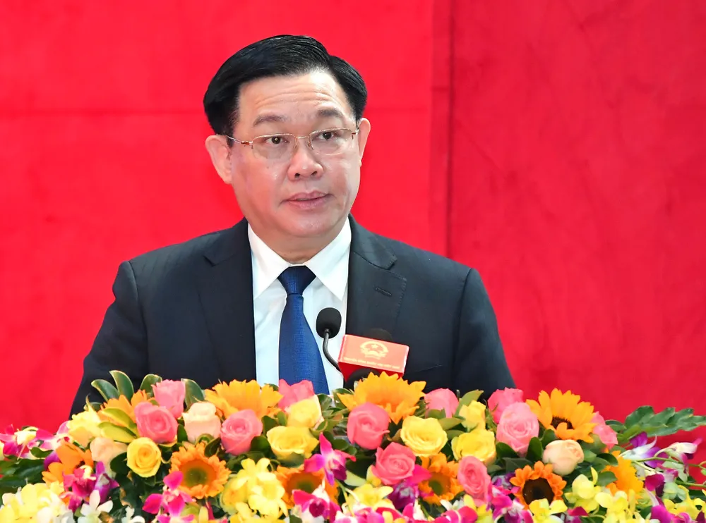 Chủ tịch Quốc hội Vương Đình Huệ: Lực lượng công an bảo đảm trật tự kỹ cương trong bối cảnh dịch bệnh ảnh 1