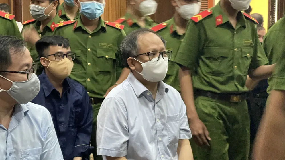 Ông Tề Trí Dũng và thuộc cấp chi tiền đi du lịch châu Âu trái quy định ảnh 4