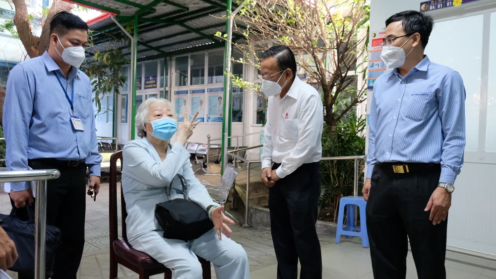 Chung tay chăm sóc sức khỏe người dân hậu nhiễm Covid-19 ảnh 4 Chung tay chăm sóc sức khỏe người dân hậu nhiễm Covid-19 ảnh 4