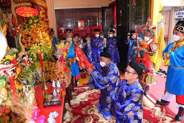 Lãnh đạo TPHCM dự Lễ Khai hạ - Cầu an tại Lăng Ông Bà Chiểu ảnh 7 Lãnh đạo TPHCM dự Lễ Khai hạ - Cầu an tại Lăng Ông Bà Chiểu ảnh 7