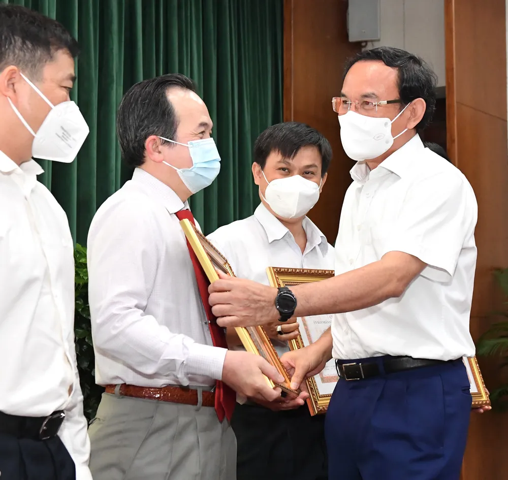 Bí thư Thành ủy TPHCM Nguyễn Văn Nên: Khi cán bộ toàn tâm toàn ý với dân thì dân ủng hộ TPHCM ảnh 3