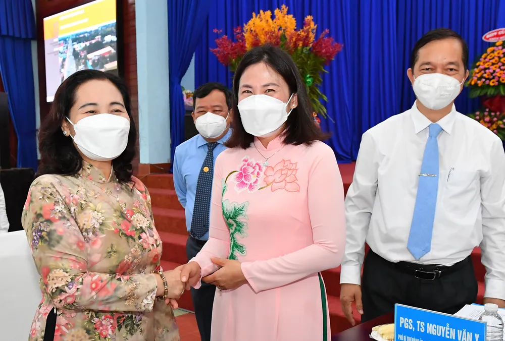 Chủ tịch HĐND Nguyễn Thị Lệ: Xác định đúng hướng, đúng mô hình để thúc đẩy huyện Củ Chi phát triển ảnh 4