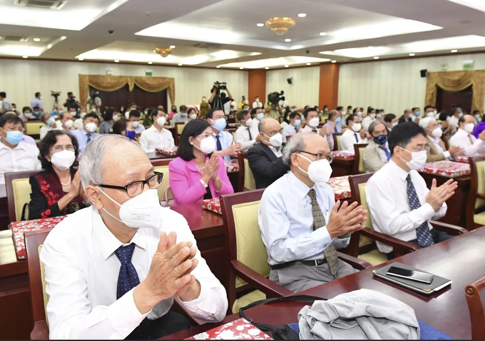 Đưa TPHCM trở thành trung tâm y tế chuyên sâu của cả nước, ngang tầm khu vực ảnh 6