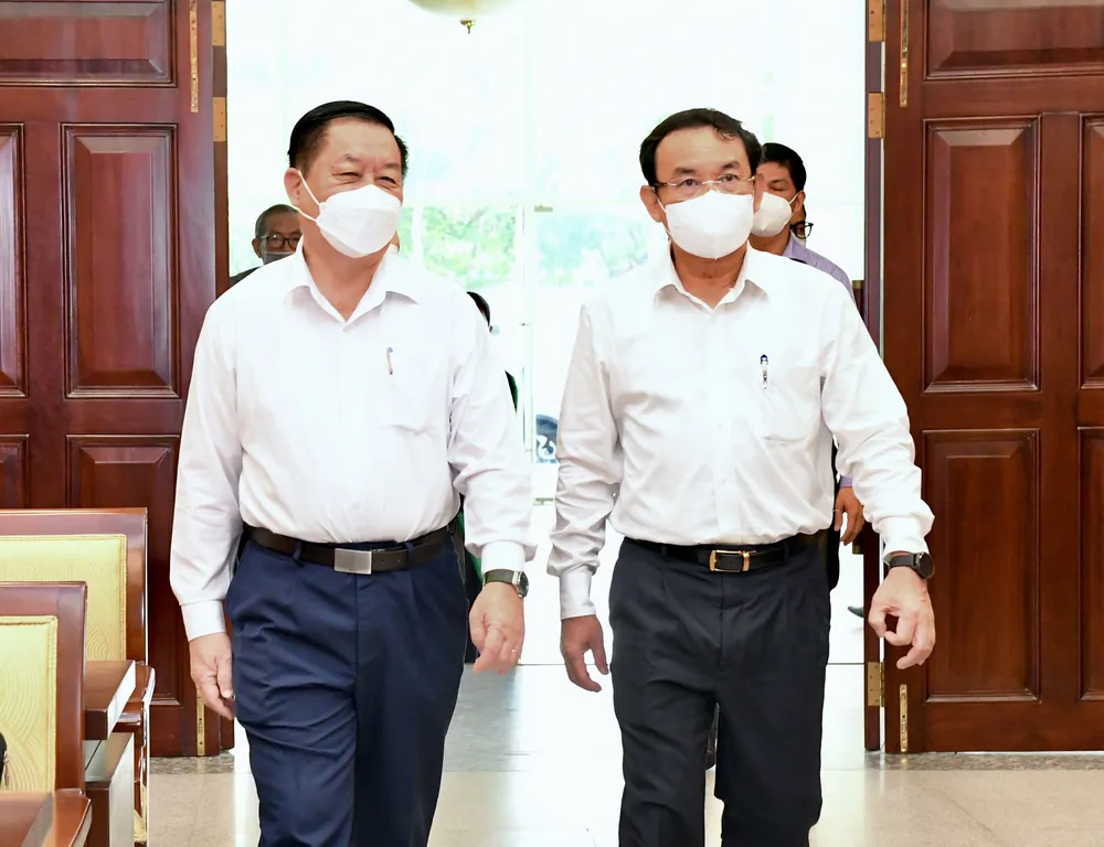 Phát huy vai trò người đứng đầu cấp ủy trong học tập, quán triệt Nghị quyết Đại hội XIII của Đảng ảnh 3