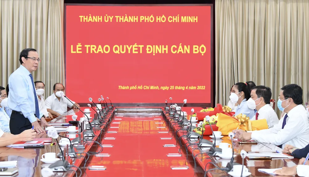 Đồng chí Lê Thị Hờ Rin giữ chức Phó Chủ nhiệm Ủy ban Kiểm tra Thành ủy TPHCM ảnh 4 Đồng chí Lê Thị Hờ Rin giữ chức Phó Chủ nhiệm Ủy ban Kiểm tra Thành ủy TPHCM ảnh 4