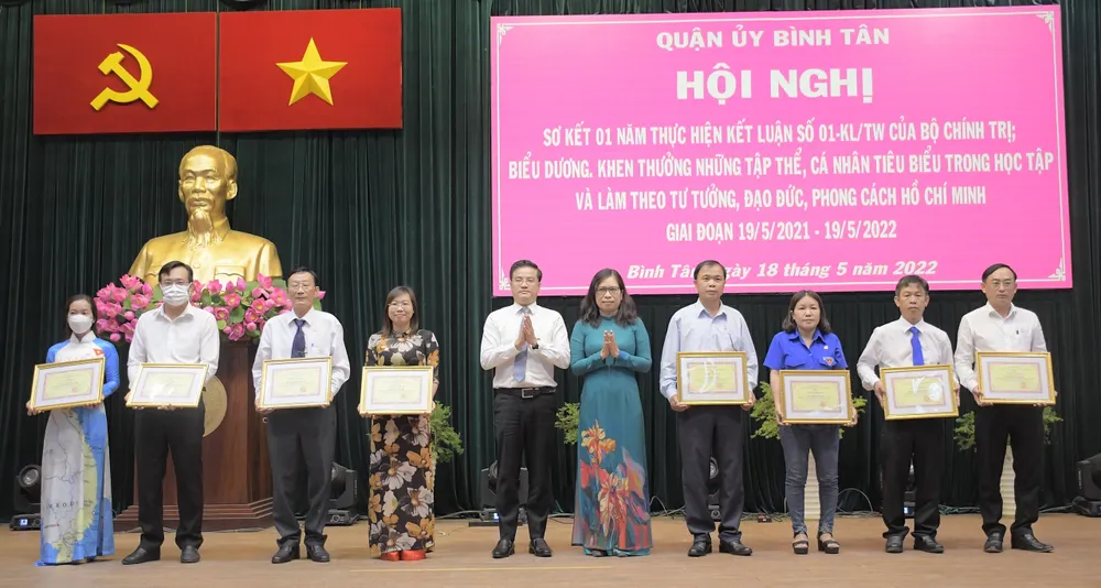 Lan tỏa sâu rộng tinh thần học Bác trong cán bộ, đảng viên ảnh 3