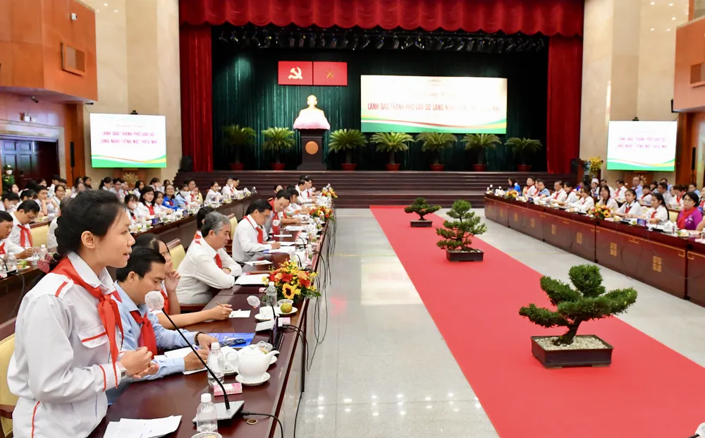 Chủ tịch HĐND TPHCM Nguyễn Thị Lệ: Lắng nghe các cháu thiếu nhi để chăm lo ngày một tốt hơn ảnh 2