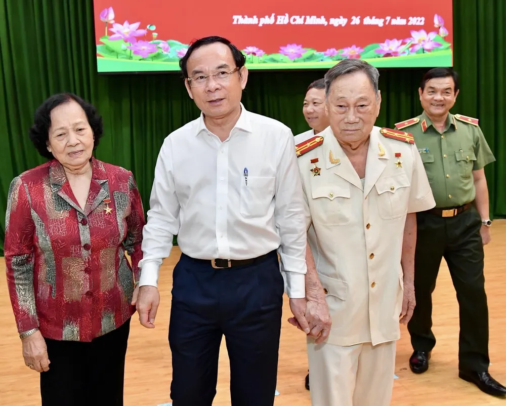 Chủ tịch nước Nguyễn Xuân Phúc: Lực lượng công an đã hoàn thành tốt phong trào “Đền ơn đáp nghĩa“ ảnh 8