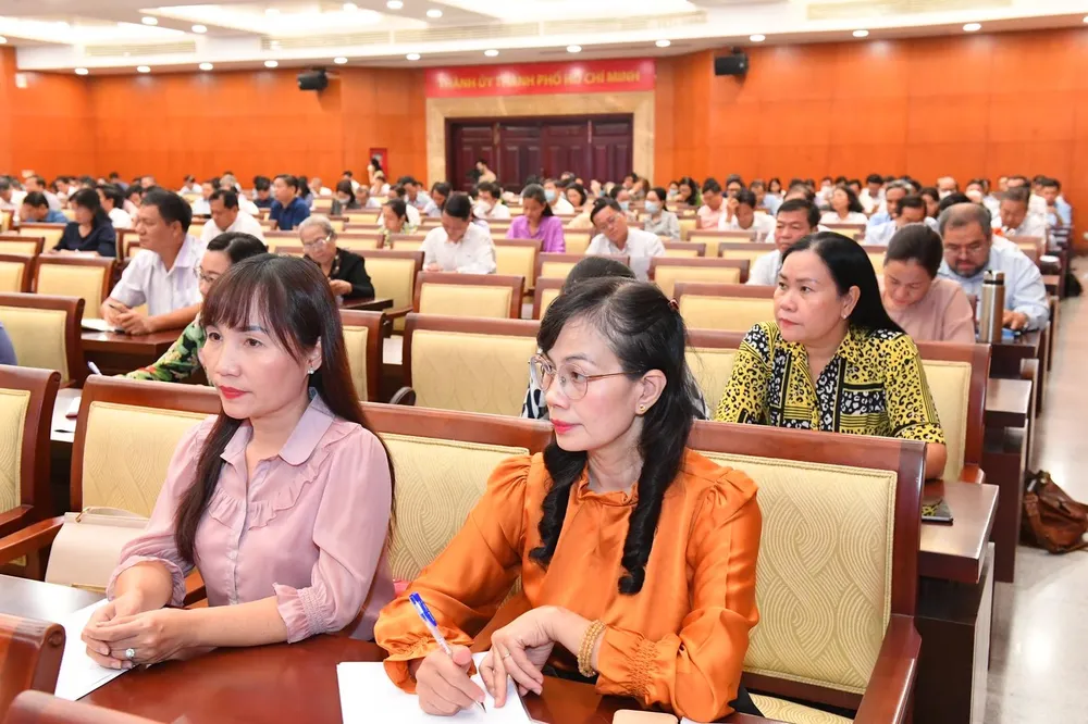 Bí thư Thành ủy TPHCM Nguyễn Văn Nên: Cán bộ thuộc bài, làm đúng vai và hành động có giá trị ảnh 3