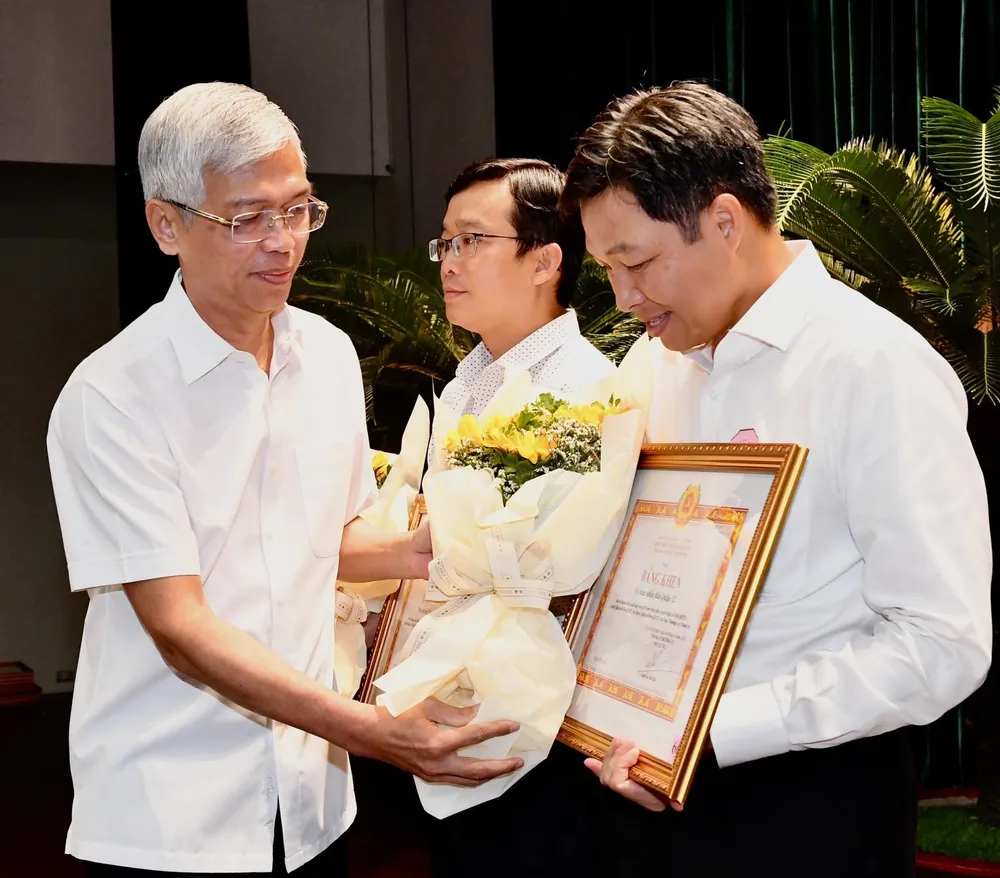 Phó Bí thư Thành ủy TPHCM Nguyễn Hồ Hải: Đẩy lùi lối sống thực dụng, vô cảm trước những khó khăn, bức xúc của người dân ảnh 6