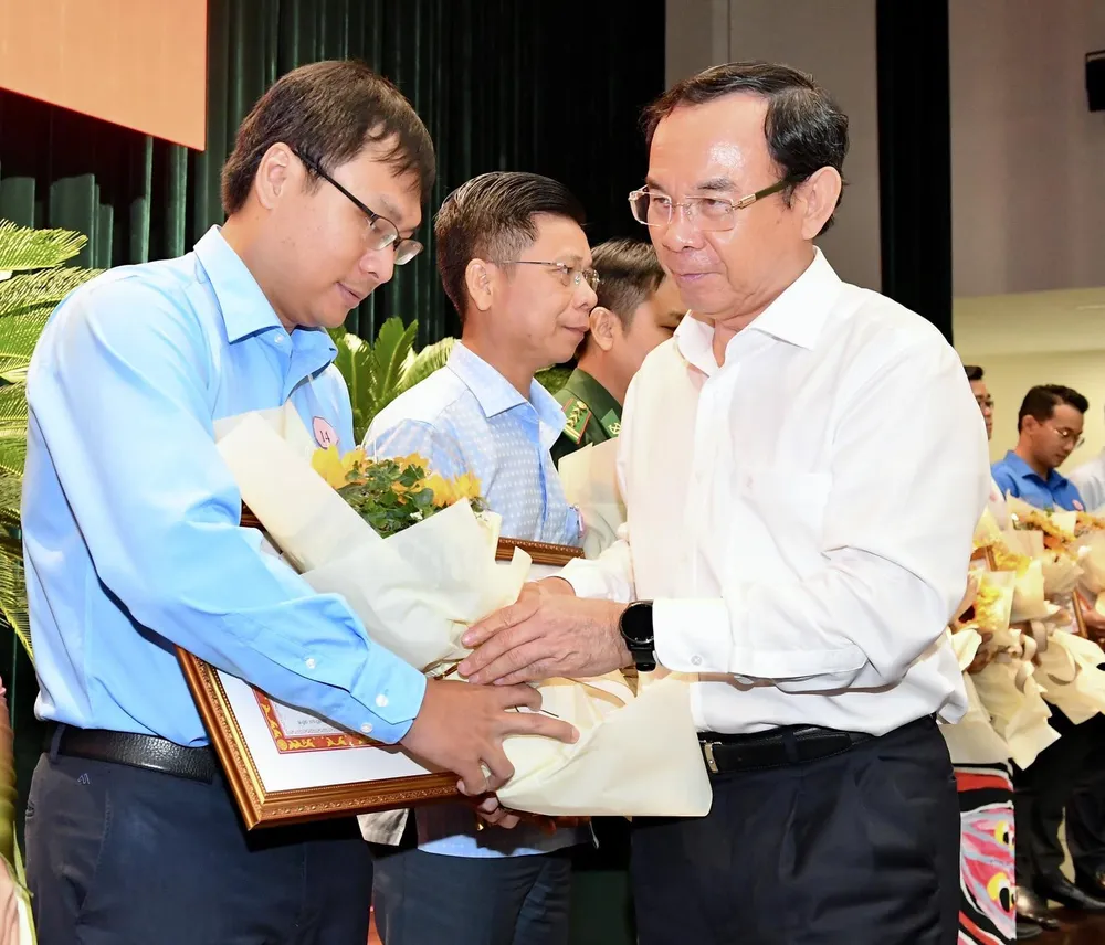 Phó Bí thư Thành ủy TPHCM Nguyễn Hồ Hải: Đẩy lùi lối sống thực dụng, vô cảm trước những khó khăn, bức xúc của người dân ảnh 2