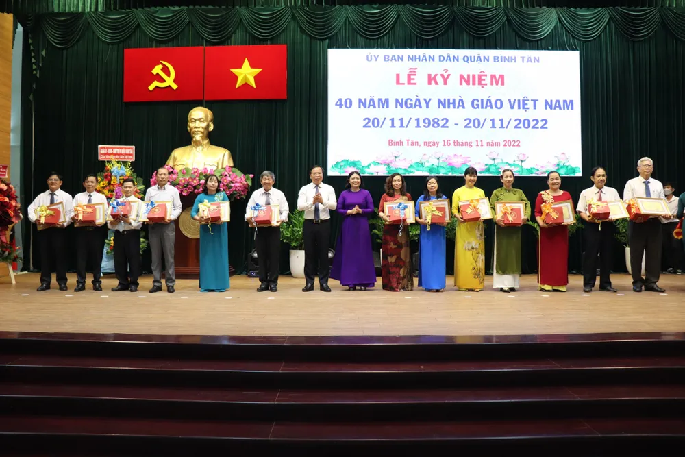 Đến năm 2025, quận Bình Tân xây dựng từ 700 đến 1000 phòng học mới ảnh 1