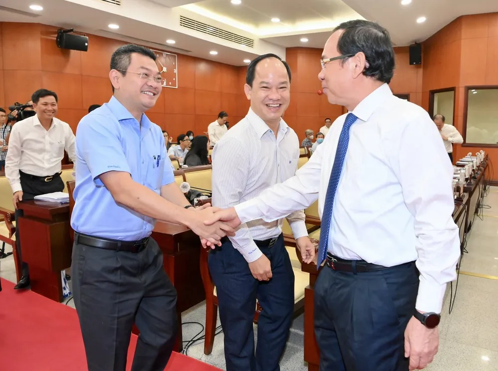 Hội nghị Thành ủy TPHCM lần thứ 19: Tìm giải pháp để TPHCM phát triển nhanh, bền vững ảnh 4