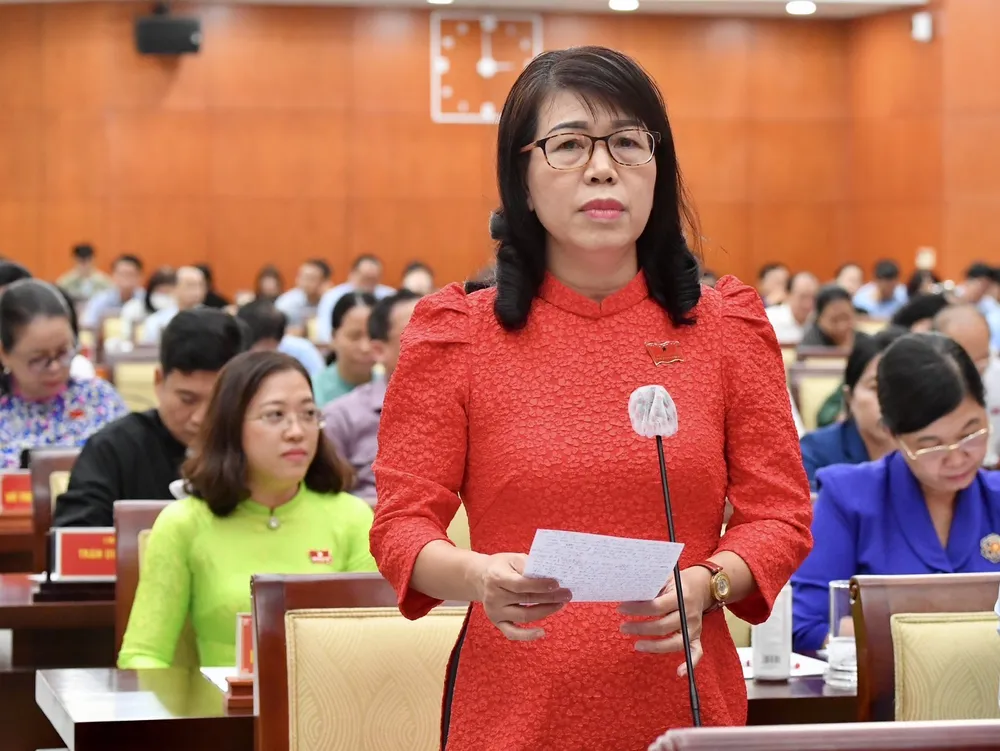 Đại biểu HĐND TPHCM chất vấn Chủ tịch UBND TPHCM tâm đắc điều gì? ảnh 4