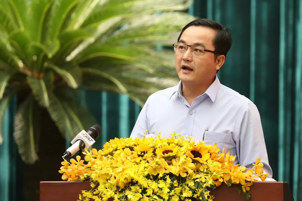 Giám đốc Sở Công thương TPHCM Bùi Tá Hoàng Vũ phát biểu tại hội nghị. Ảnh: HOÀNG HÙNG Giám đốc Sở Công thương TPHCM Bùi Tá Hoàng Vũ phát biểu tại hội nghị. Ảnh: HOÀNG HÙNG