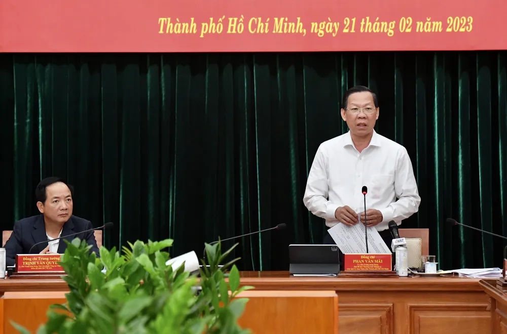 Chủ tịch UBND TPHCM phát biểu tại buổi làm việc. Ảnh: VIỆT DŨNG