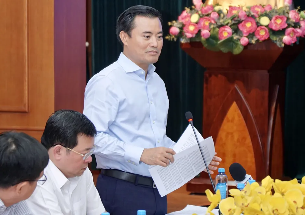 Phó Chủ tịch UBND TPHCM Bùi Xuân Cường phát biểu. Ảnh: HOÀNG HÙNG Phó Chủ tịch UBND TPHCM Bùi Xuân Cường phát biểu. Ảnh: HOÀNG HÙNG