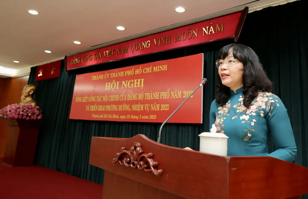 Phó Trưởng Ban Thường trực Ban Nội chính Thành ủy TPHCM Phạm Thị Hồng Hà báo cáo kết quả công tác năm 2022. Ảnh: DŨNG PHƯƠNG Phó Trưởng Ban Thường trực Ban Nội chính Thành ủy TPHCM Phạm Thị Hồng Hà báo cáo kết quả công tác năm 2022. Ảnh: DŨNG PHƯƠNG