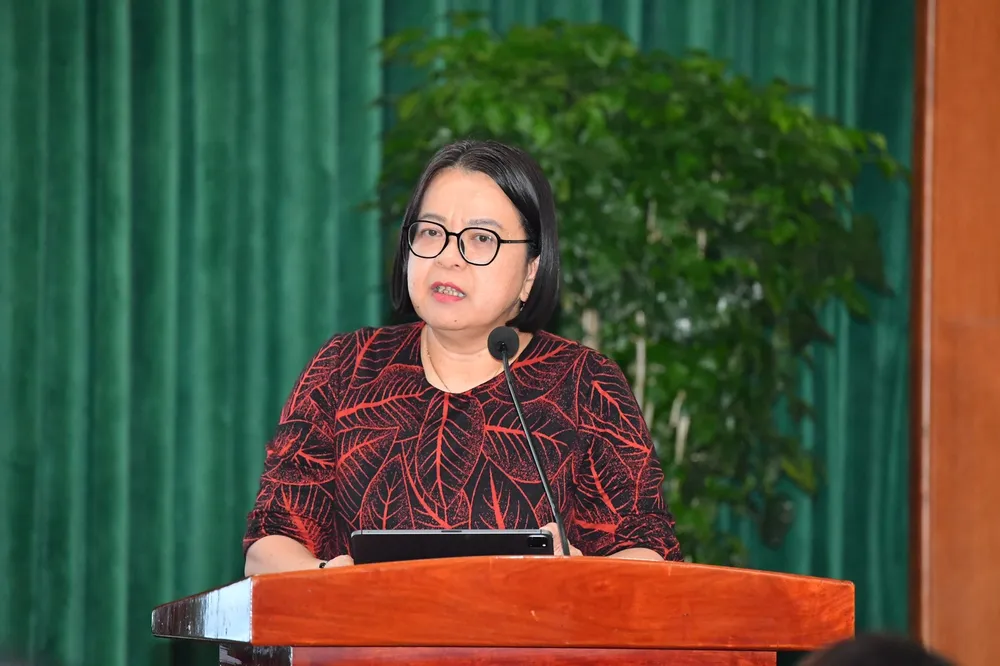Phó Giám đốc Sở TT-TT TPHCM Võ Thị Trung Trinh phát biểu tại hội nghị. Ảnh: VIỆT DŨNG