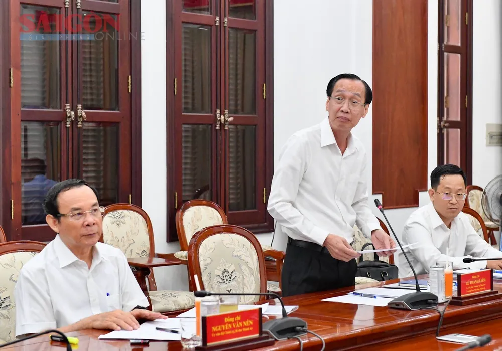 Trưởng Ban Nội chính Thành ủy TPHCM Lê Thanh Liêm phát biểu tại phiên họp. Ảnh: VIỆT DŨNG Trưởng Ban Nội chính Thành ủy TPHCM Lê Thanh Liêm phát biểu tại phiên họp. Ảnh: VIỆT DŨNG