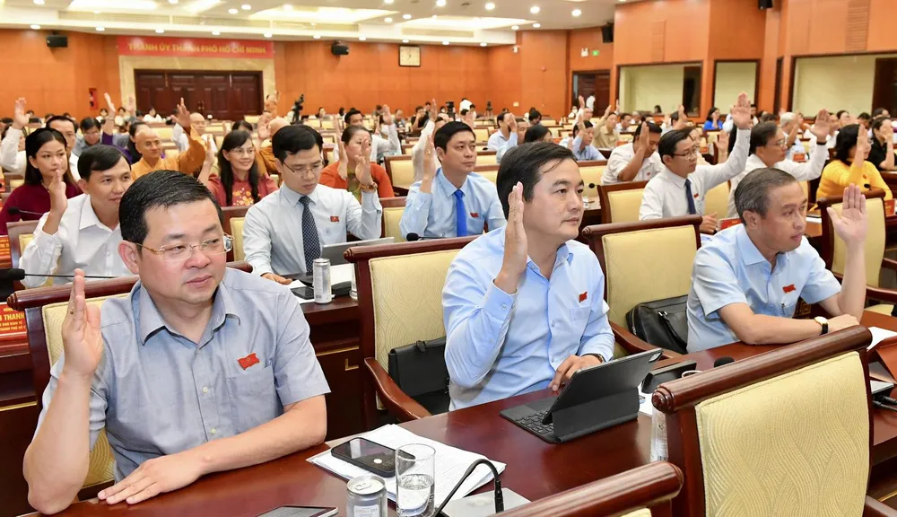 Kỳ họp chuyên đề lần này, HĐND TPHCM đã thông qua 16 tờ trình của UBND TPHCM. Ảnh: VIỆT DŨNG Kỳ họp chuyên đề lần này, HĐND TPHCM đã thông qua 16 tờ trình của UBND TPHCM. Ảnh: VIỆT DŨNG