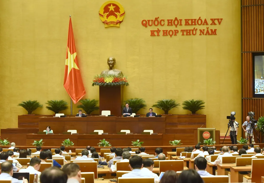 Quốc hội tiếp tục phiên làm việc tại hội trường sáng 2-6. Ảnh: QUANG PHÚC