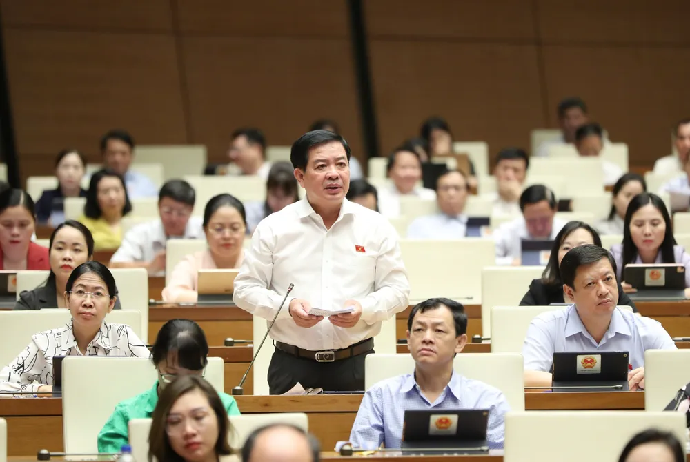 ĐB Phan Văn Xựng (TPHCM). Ảnh: QUANG PHÚC ĐB Phan Văn Xựng (TPHCM). Ảnh: QUANG PHÚC