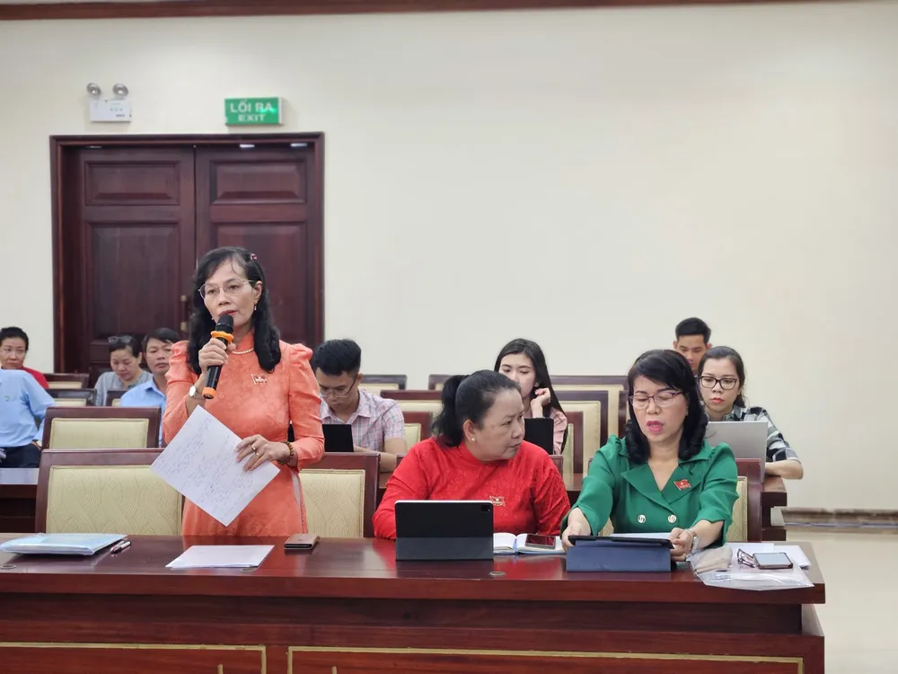 ĐB Nguyễn Thị Kim Dung. Ảnh: NGÔ BÌNH ĐB Nguyễn Thị Kim Dung. Ảnh: NGÔ BÌNH