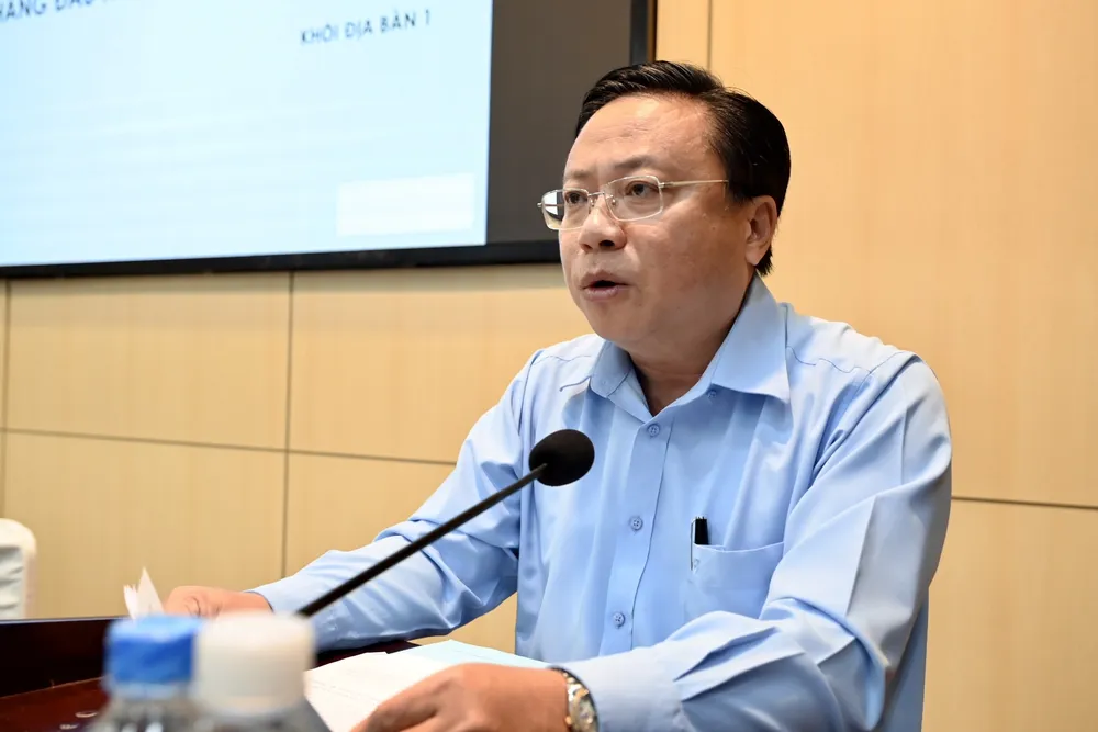 Phó Chủ nhiệm UBKT Thành ủy TPHCM Lê Minh Tuấn phát biểu. Ảnh: VĂN MINH Phó Chủ nhiệm UBKT Thành ủy TPHCM Lê Minh Tuấn phát biểu. Ảnh: VĂN MINH