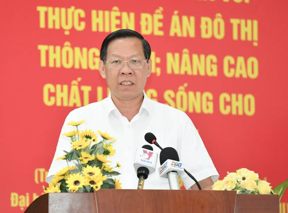 Chủ tịch UBND TPHCM Phan Văn Mãi phát biểu. Ảnh: VIỆT DŨNG Chủ tịch UBND TPHCM Phan Văn Mãi phát biểu. Ảnh: VIỆT DŨNG