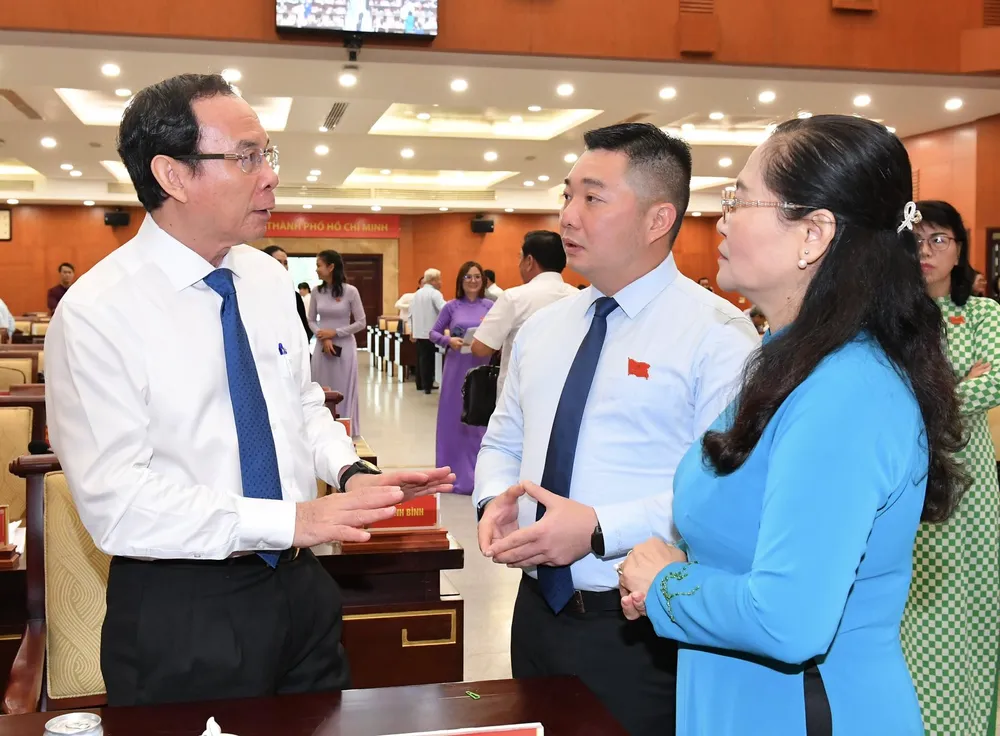 Bí thư Thành ủy TPHCM Nguyễn Văn Nên đề nghị HĐND TPHCM tập trung giám sát thực hiện Nghị quyết 98 trong thời gian tới. Ảnh: VIỆT DŨNG