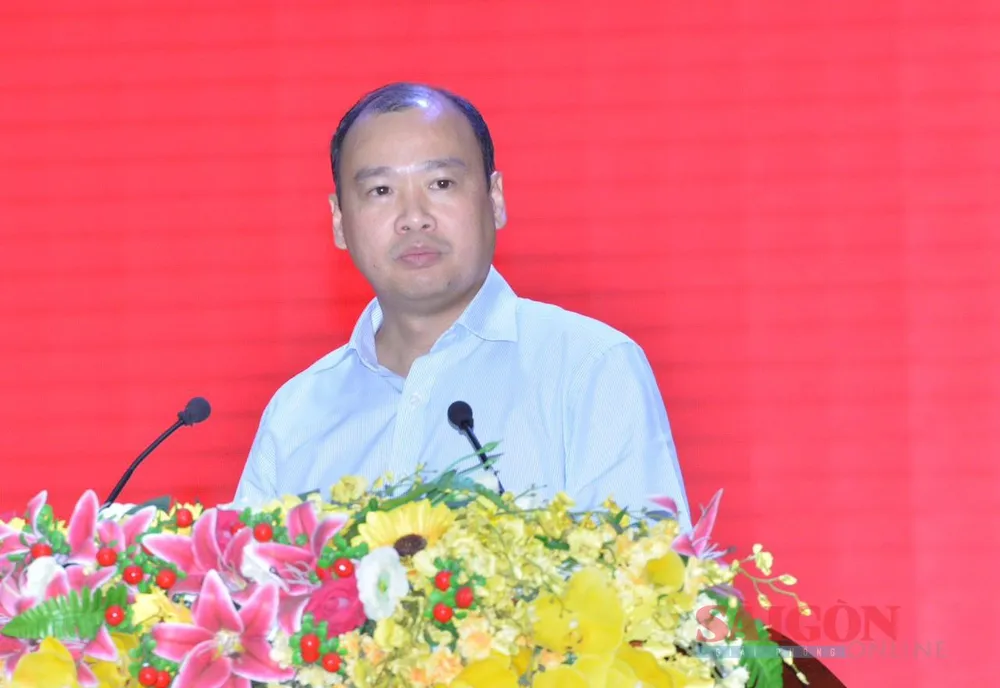 Phó Trưởng Ban Tuyên giáo Trung ương Lê Hải Bình báo cáo tại hội nghị. Ảnh: CAO THĂNG Phó Trưởng Ban Tuyên giáo Trung ương Lê Hải Bình báo cáo tại hội nghị. Ảnh: CAO THĂNG