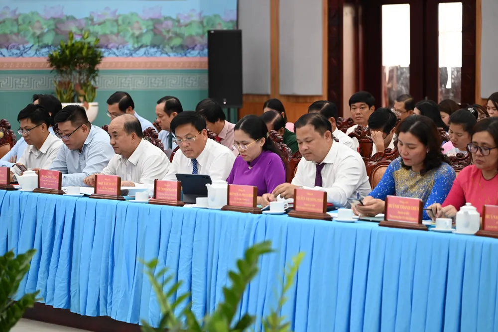 Các đại biểu dự hội nghị. Ảnh: VĂN MINH Các đại biểu dự hội nghị. Ảnh: VĂN MINH